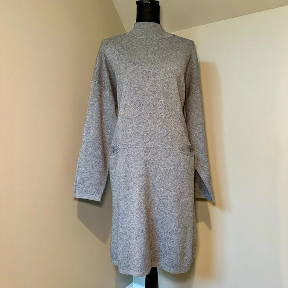 NWT Pinch Double Pocket Tunic Dress in Grey size Large. Mock neck, long sleeve - Picture 7 of 7